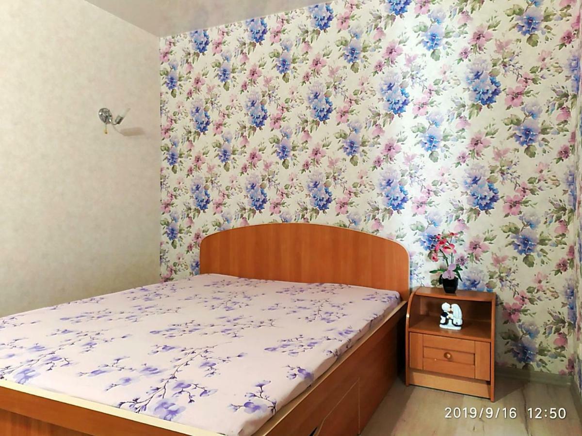 Apartment - Generala Petrova Street Odessa Ngoại thất bức ảnh